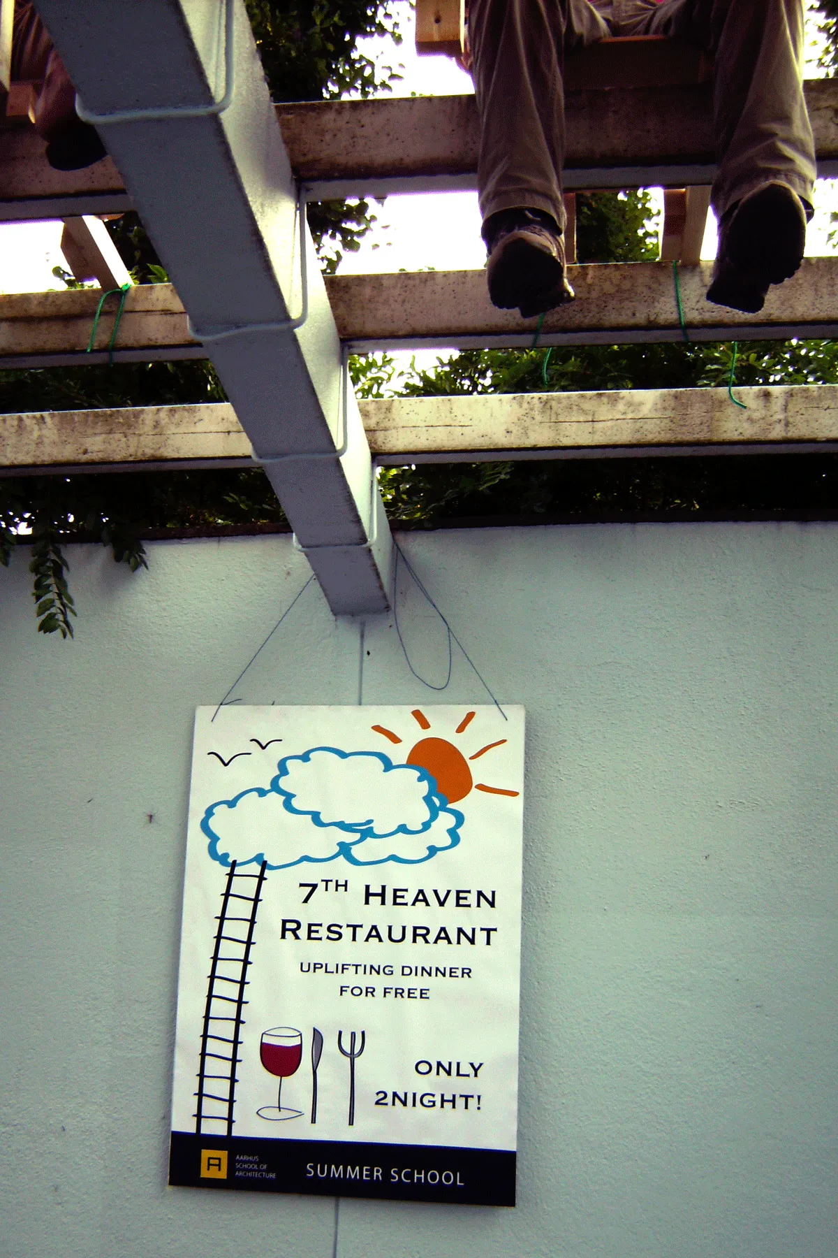 Pop-up restaurant